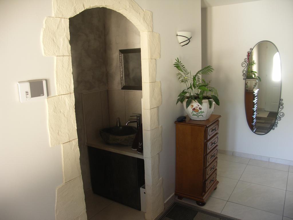 Chambres D'Hotes Le Saint O Detente ภายนอก รูปภาพ